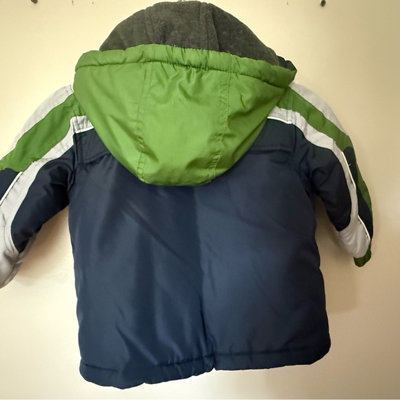 OshKosh B'gosh Kids Green and Navy Puffer Jacket - Picture 6 of 8